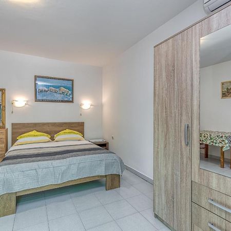 Apartments Bastovanovic Rovinj Exterior photo